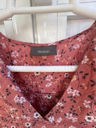 Blusa floral rosa talla S