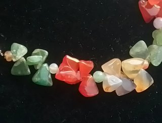Collana pietre dure naturali a ventaglio anni 80