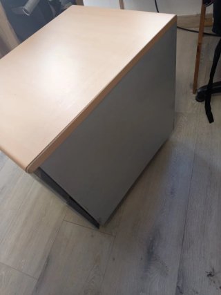 Cajonera de oficina con ruedas