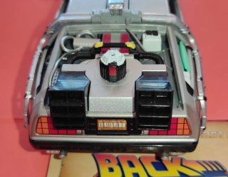 Coche Welly Regreso al Futuro III 1/24