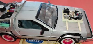 Coche Welly Regreso al Futuro III 1/24