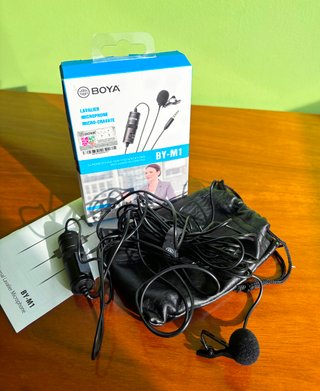 Microfono BOYA BY-M1 tipo lavalier (da bavero)