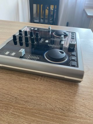 Controlador / Mesa de mezclas DJ ION ICUE