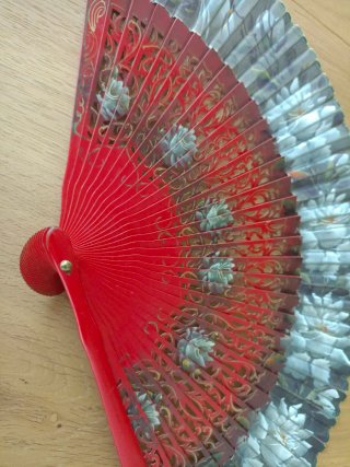 Abanico vintage pintado a mano años 60