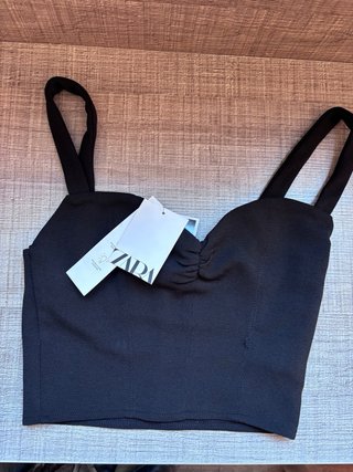 Pack 3 crop tops Zara nuevos etiqueta Negro Fucsia