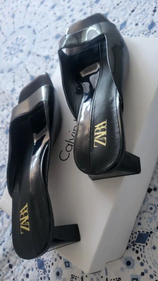 Sandalias ZARA Negras Talla 39
