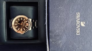 Reloj Swarovski color plata
