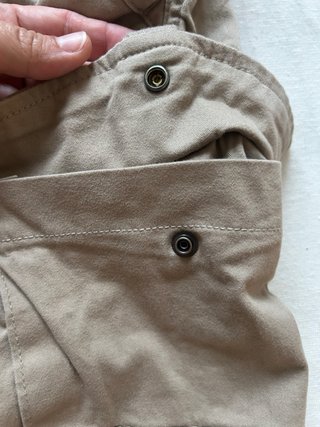 Pantalón cargo beige hombre