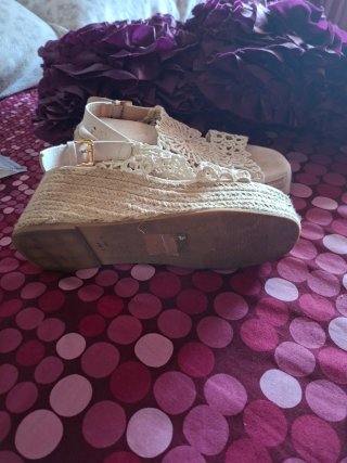Sandalias ELva Beige/Blanco Verano