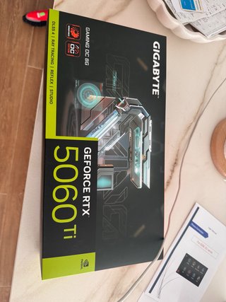 Caja Gigabyte RTX 5060 Ti Gaming OC 8G
