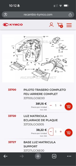 Chapas y luz trasera Kymco AK550