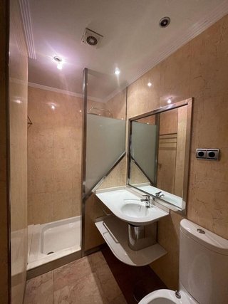 Piso en alquiler en La Carihuela en Torremolinos