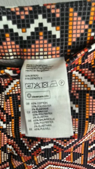 Pantalón H&M estampado geométrico