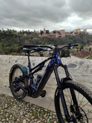 Bici Eléctrica Lapierre Bosch CX 750Wh