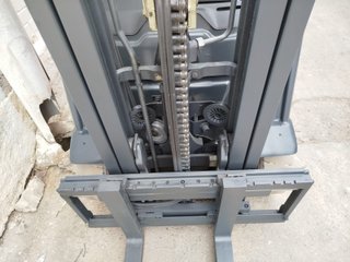 Carretilla elevadora Linde E14-02