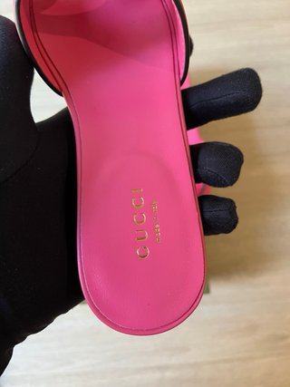 Gucci Cosmos Softy Pink Leather Sandals – Size 35
