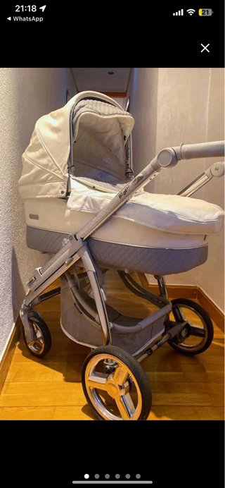 Carro de bebé y silla de paseo