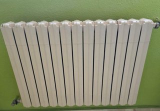 3 radiadores beige.