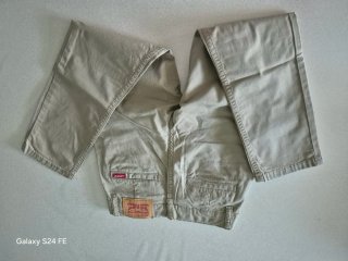 Pantaloni Levi's bimbo 6 anni di colore beige