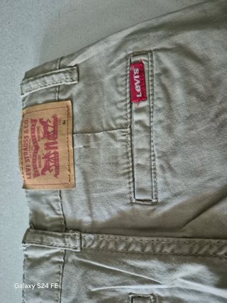 Pantaloni Levi's bimbo 6 anni di colore beige