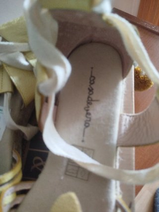 Sandalias esparto mujer doradas