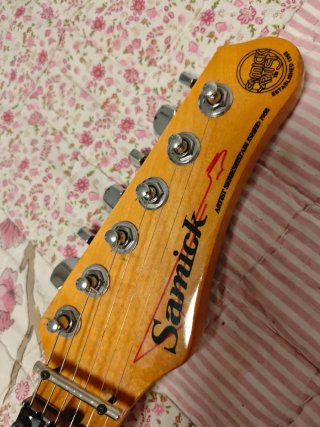 Guitarra Samick Superstrato