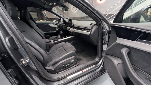 AUDI A4 Avant S line 40 TDI quattro S tron 2024