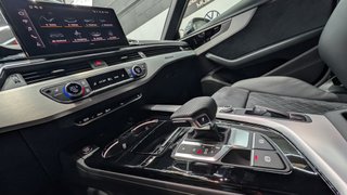 AUDI A4 Avant S line 40 TDI quattro S tron 2024