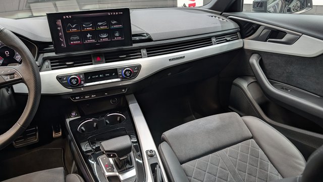 AUDI A4 Avant S line 40 TDI quattro S tron 2024