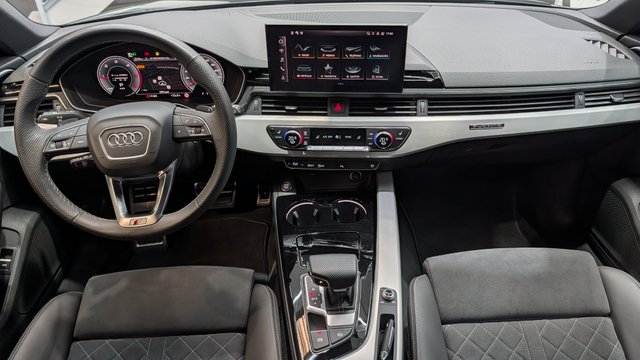 AUDI A4 Avant S line 40 TDI quattro S tron 2024