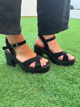 Sandalias de piel negras talla 38