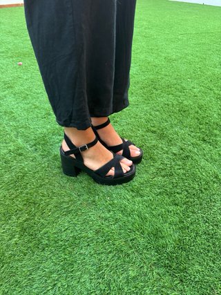 Sandalias de piel negras talla 38