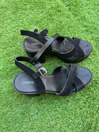 Sandalias de piel negras talla 38
