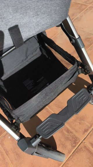 Silla de paseo Twistshake gris