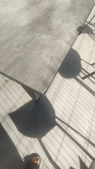 Mesa Jardín Aluminio y  bandeja de aspecto cemento
