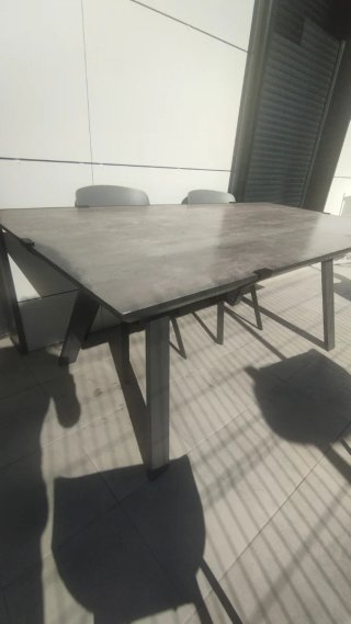 Mesa Jardín Aluminio y  bandeja de aspecto cemento