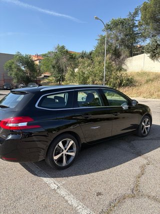 Peugeot  308 SW Puretech 130 cv 2017