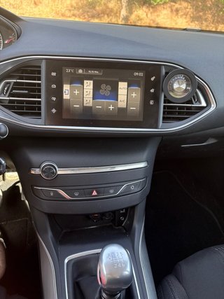Peugeot  308 SW Puretech 130 cv 2017