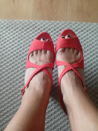 Sandalias cuña rojas