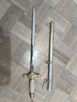 Espadín militar antiguo paracaidista