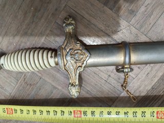 Espadín militar antiguo paracaidista