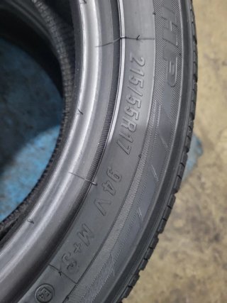 2 Neumáticos  215/55 R17 Maxxis
