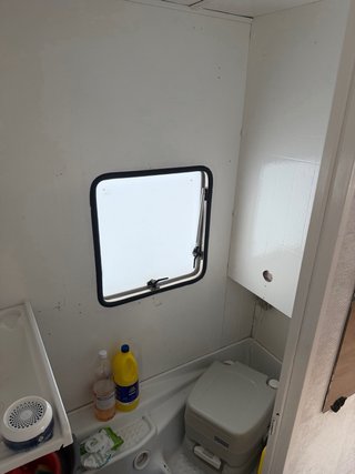 Caravana 9m con baño, cocina y luz