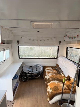 Caravana 9m con baño, cocina y luz