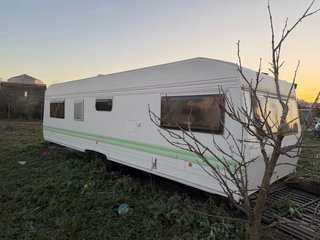 Caravana 9m con baño, cocina y luz