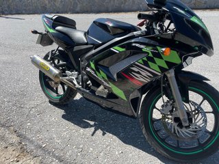 Rieju 125 Matrix Negra y Verde