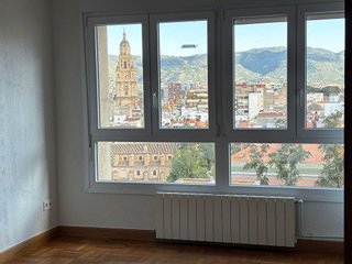Piso en alquiler en Centro en Murcia