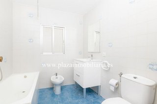 Chalet en venta en Lucena