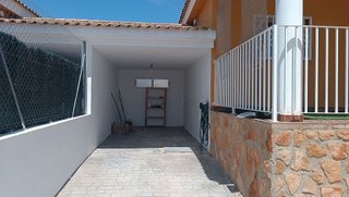 Casa pareada en alquiler en Urbanizaciones en Llíria