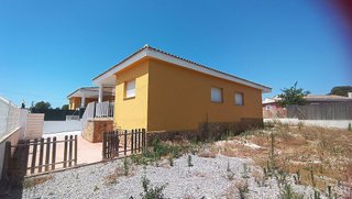 Casa pareada en alquiler en Urbanizaciones en Llíria